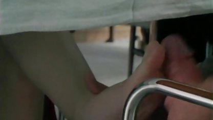 Bodybuilder porn videos kostenlos befahl einer Sklavin, ihre Kunii zu machen und nahm ihre Wange