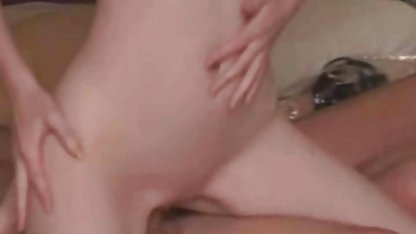 Ein unhöflicher Kerl fickte ein Küken auf lucy cat free porn der Toilette