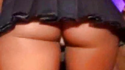 Appetitliche Masseuse mit coolem Feed geile frauen porn fingert einen Kunden