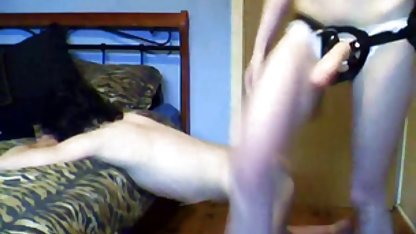 Chloe und ihre Freundin geben einem private sexfilme kostenlos Jungen den Arsch