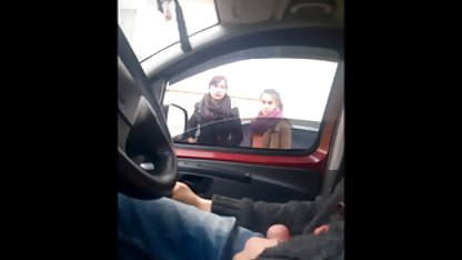 Junges Küken aus St. Petersburg porn kostenlos reitet ein Mitglied und schreit