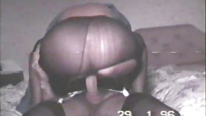 Masseurin machte nette Kundin geile gratis pornos Zunge