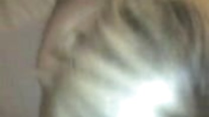 Mädchen im Schlafzimmer geschlossen und Muschi free oldies porn geleckt