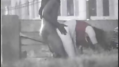 Nackte Stiefeletten klammern kostenlose deutschsprachige sexfilme sich an einen reichen Mann