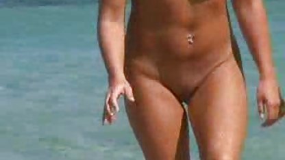 Gebräuntes Mädchen wurde von pornofilme gratis anschauen Kuni interviewt