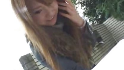 Der erfahrene pornofilme dreier schwarze Ficker fickt das Modelfoto in verschiedenen Posen