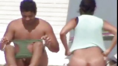 Russische kostenlose softpornos 18 jährige Teens ficken heiß auf der Couch