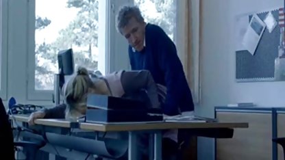 Chick forderte haarige pornos brutalen Macho für guten Sex