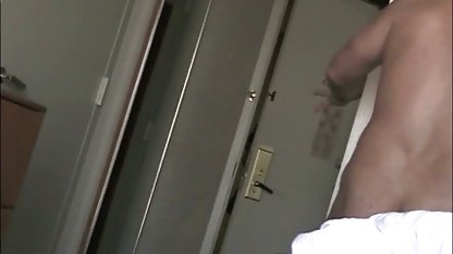 Kein Make-up Girl porn bruder schwester wird hart gefickt und trinkt dann das ganze Sperma