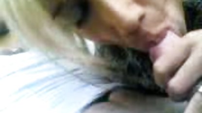 Skinny Thai mit kleinen Titten gratis sexfilme ansehen lutscht Schwanz