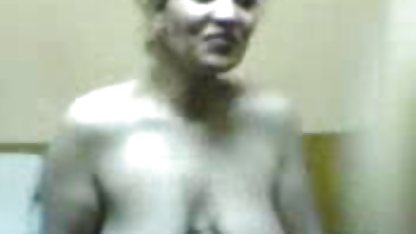 Eine fette Frau aus Russland lutscht den Schwanz ihres sexfilme am strand Geliebten