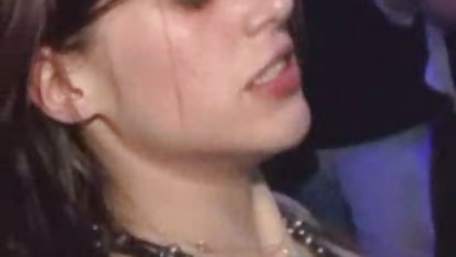 Zwei blonde Lesben tauschten Geld aus sexfilme streamen